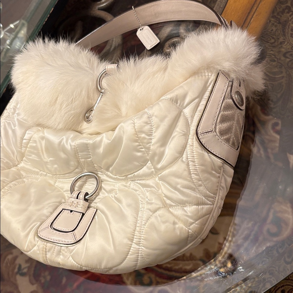 Coach Soho 2005-VINTAGE-“Ski Bunny” Hobo w/Rabbit Fur Trim - Picture 4 of 16
